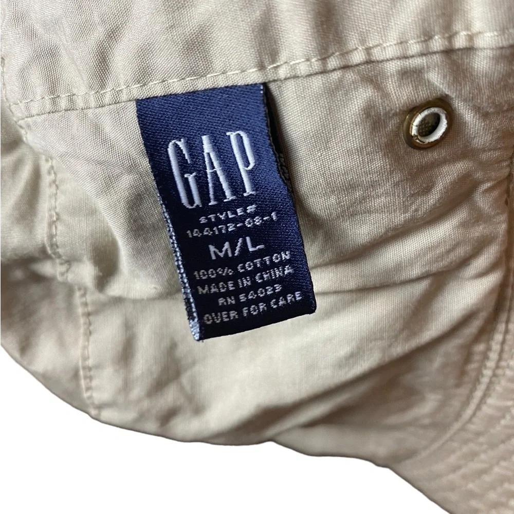 Gap Reversible Bucket Hat Child size M/L